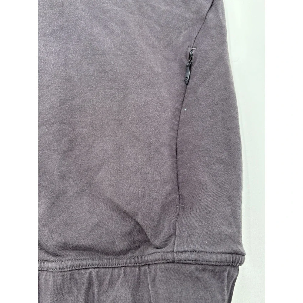lululemon athletica pre owned